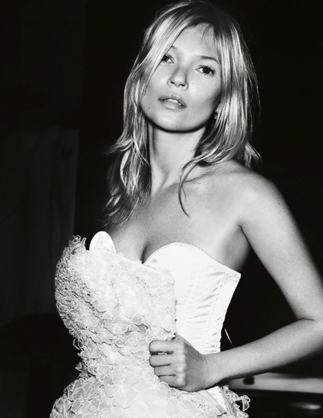 Kate Moss by Mario Testino for Vogue UK #fashion #model #photography #girl