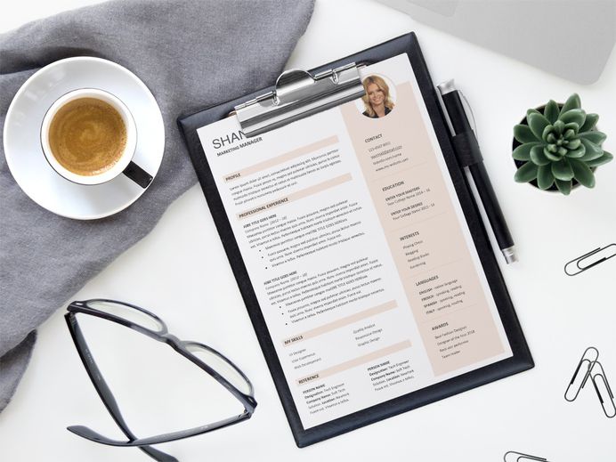 Free Marketer Resume Template with Impressive Layout