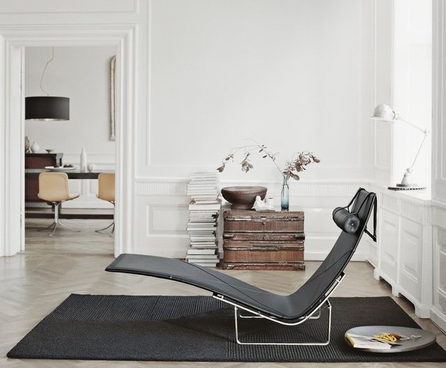 PK24 Chaise Lounge by Poul Kjærholm #tech #flow #gadget #gift #ideas #cool