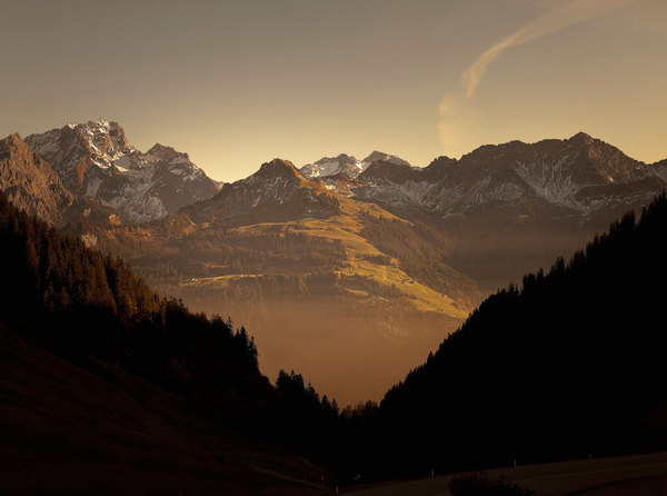 Olivier Metzger, Retour Ã Au, sÃ©rie Smile Forever #mountain #sunset #photography #nature