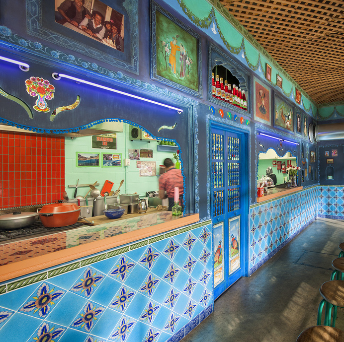 Deep blue Lazuli and Afghan flavors: Kutchi Deli Parwana by Studio Gram