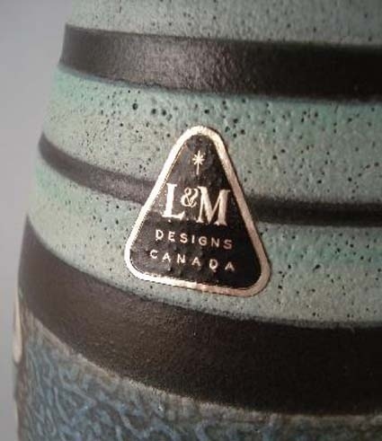The CANADIAN DESIGN RESOURCE » Eskimo Vase #vase #design #eskimo #product #art #1965