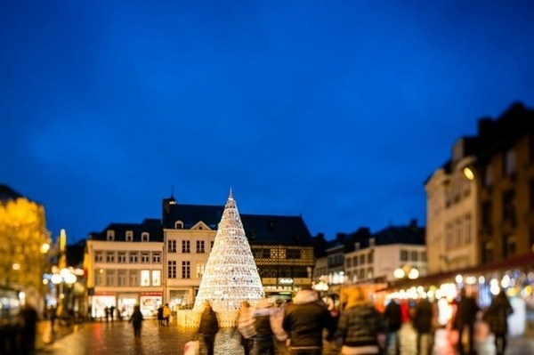 4 Ceramics Christmas art tree in Hasselt Belgium #christmas #trees #art #tree