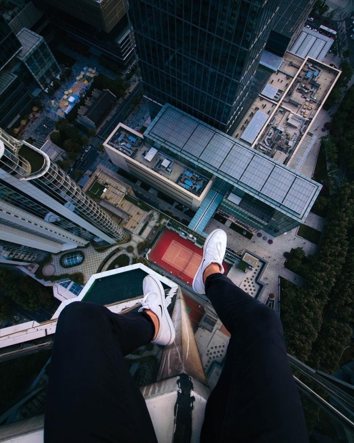 Breathtaking Rooftop Shots From Skyscrapers Of Shanghai by Anselm Wiethoff