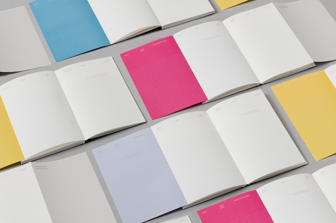 Alegato al tiempo Book - Mindsparkle Mag As they do every January, Minke, 'the printing press of the 22nd Century', has produced a gift for their customers and suppliers to commemorate the turn of the year. #book #packaging #logo #identity #branding #design #color #photography #graphic #design #gallery #blog #project #mindsparkle #mag #beautiful #portfolio #designer