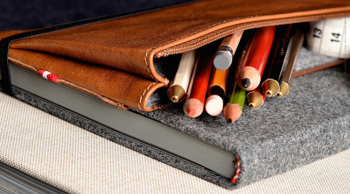 Tripcase and notebook by Hardgraft #tech #flow #gadget #gift #ideas #cool