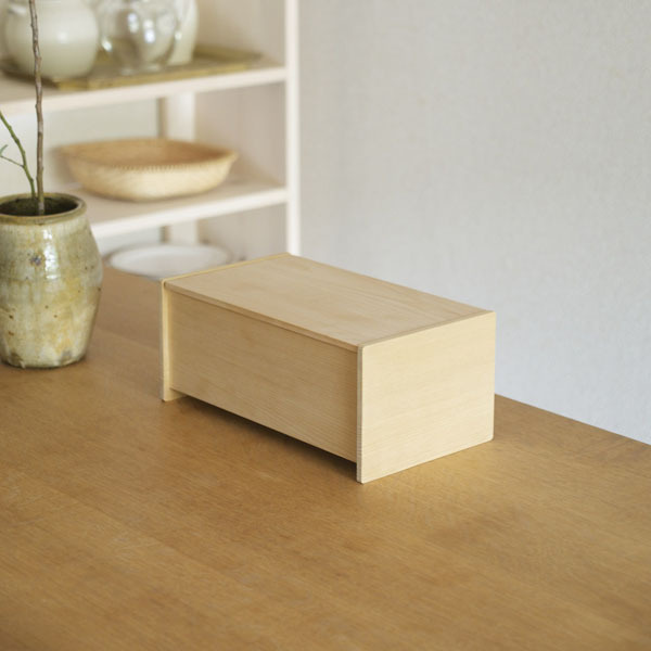 Tissue Case Cover by Oji & Design #modern #design #minimalism #minimal #leibal #minimalist