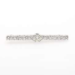 Bar brooch with numerous diamonds,