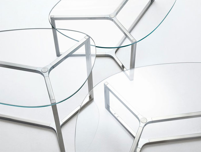 Oval Coffee Table by Ricardo Bello Dias