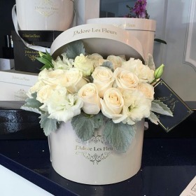 - luxury flowers