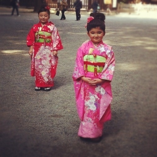 gosta / adorable japanese girls #cute #japan #kimono