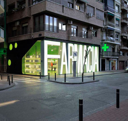 Store signage, 3D lettering