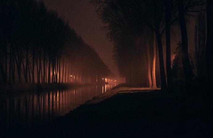 Moody and Atmospheric Urban Landscapes by Pierre Putman
