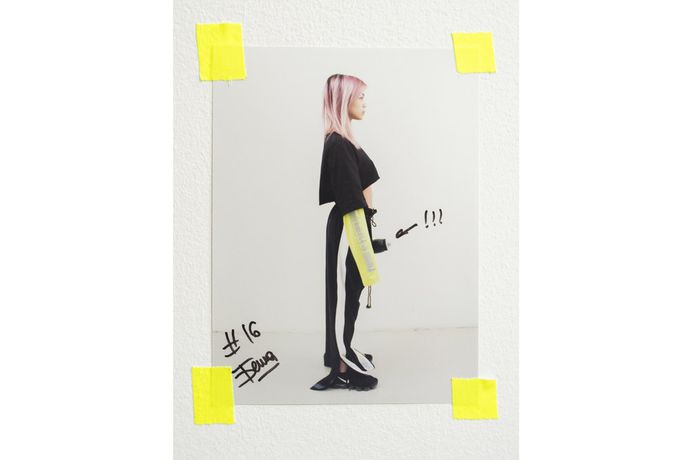 ZIQ&YONI Spring/Summer 2018 Lookbook Cropped T-Shirt Pants Black White