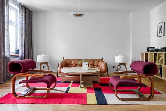 Tasteful Display of Contemporary Design in a Cozy Apartment in Szczecin, Poland
