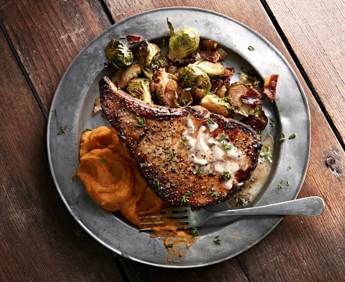 commercial food, food photography, advertising, restaurant, editorial, cookbooks, cook books, table top, dining, drinks, beverage, pork chop