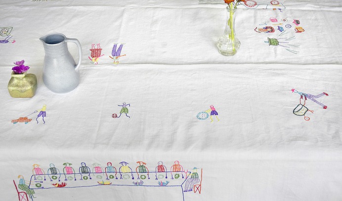 PENDUKA tablecloth