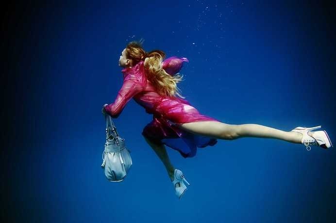 Underwater Fashion Photography by Peter De Mulder #inspiration #photography #underwater