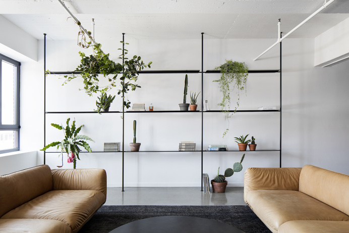Saint-Laurent Apartment by Atelier Barda