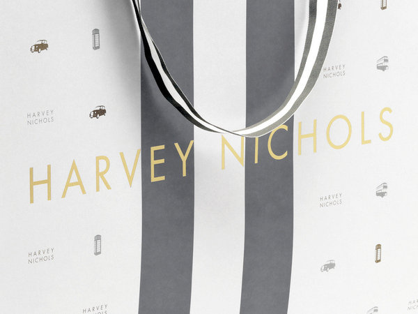 Harveynichols_grey_bags2 #packaging #box