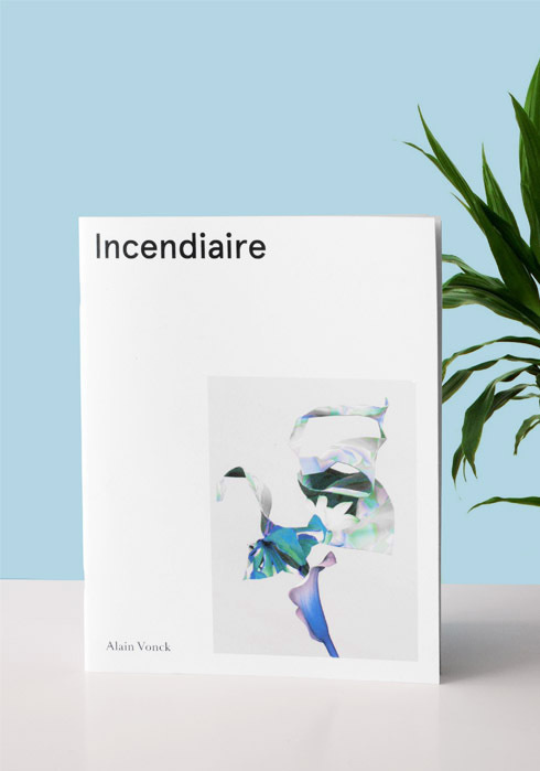 Incendiaire #fanzine #white #book #photography #flower #minimalist