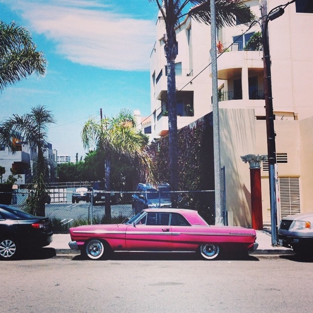 Venice #lowrider #venice #LA #california #car #oldtimer #pink