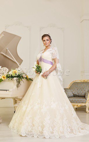 Robe de mariée naturel modeste de col en v a-ligne avec décoration dentelle