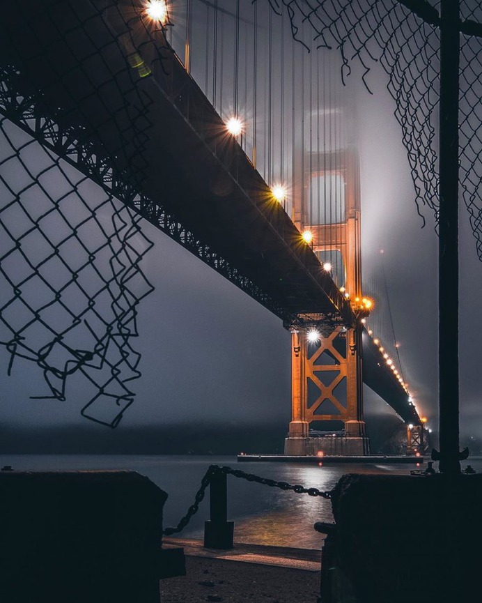 Futuristic and Cinematic Urban Landscapes by Resh Ryan