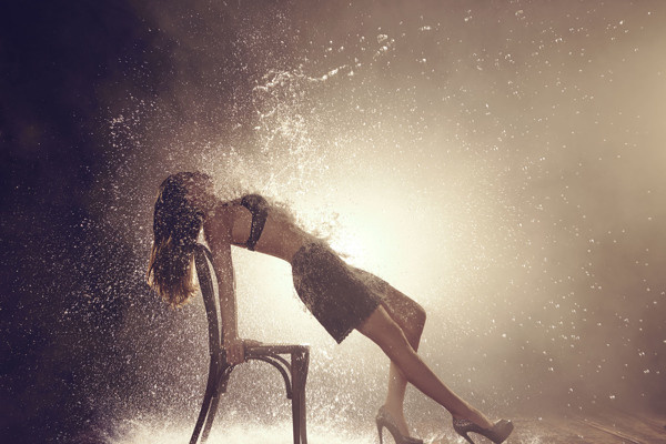 Goldenpoint F/W underwear on Behance #model #water #warm #fashion #backlight