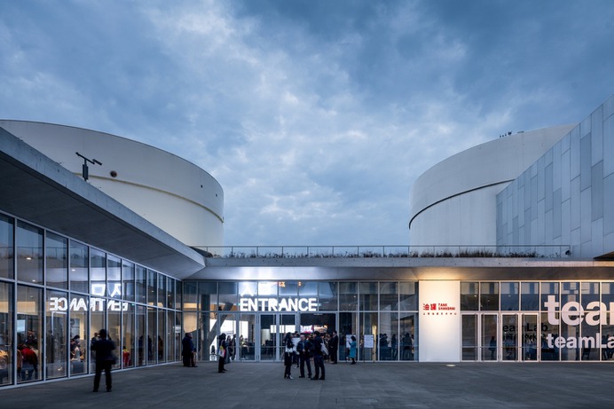 Tank Shanghai,Art Center Main Entrance. Image © Qingshan Wu