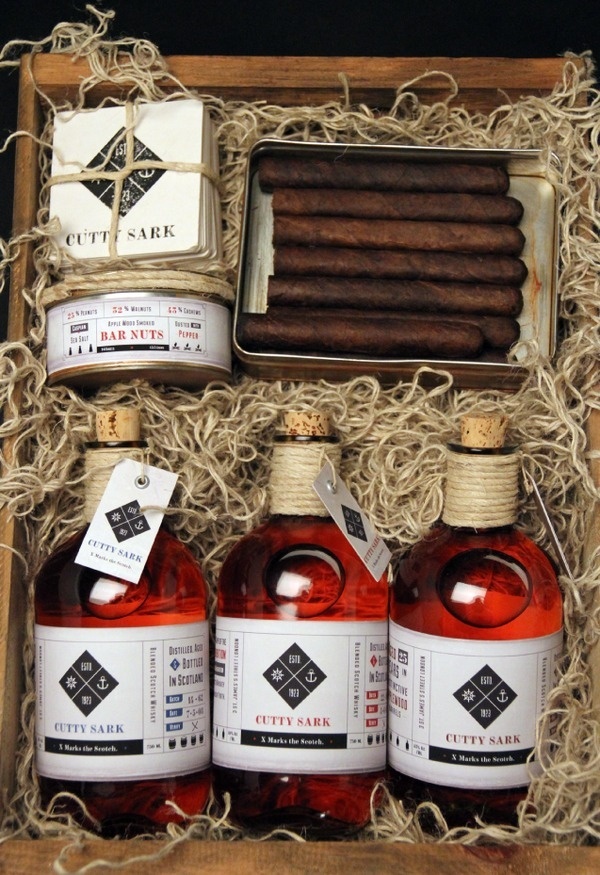 Cutty Sark Whiskey #whiskey #cigar #branding #nuts #scotch #aged #coasters #wood #twine #identity #bar #type