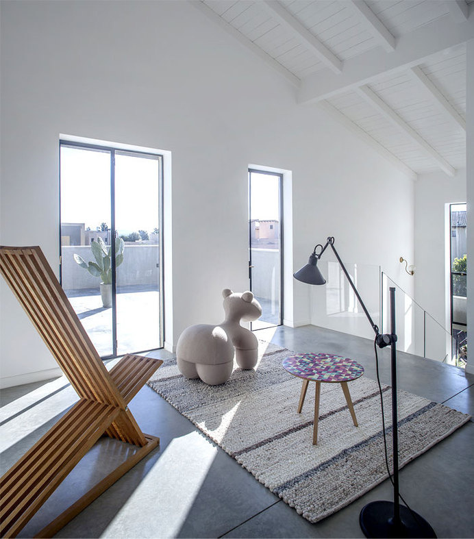 Family Home for a Young Couple simple geometrical forms pony #interior #design #decor #home