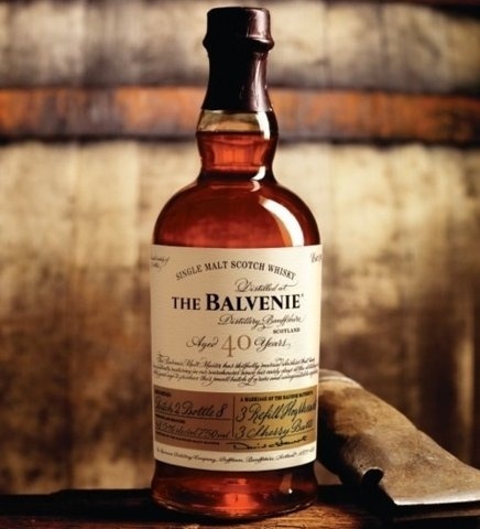 FFFFOUND! | tumblr_lw43ewp0db1qzleu4o1_500.jpg 500×550 pixels #packaging #type #whisky #label