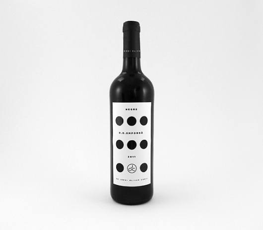 Francesc Moret #spain #moret #packaging #label #wine #frances