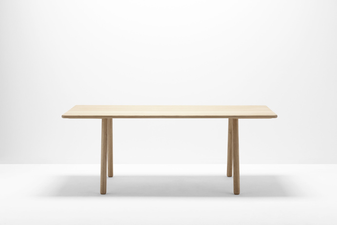 Curved Table