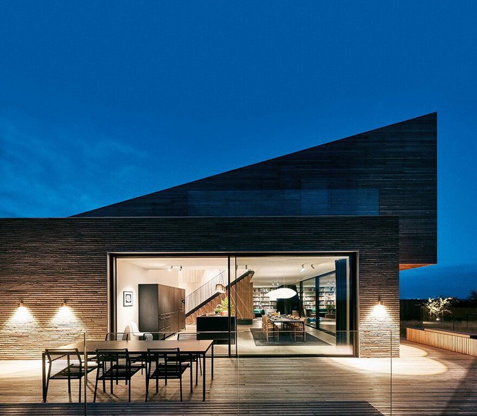 Beach House / Studio David Thulstrup 8