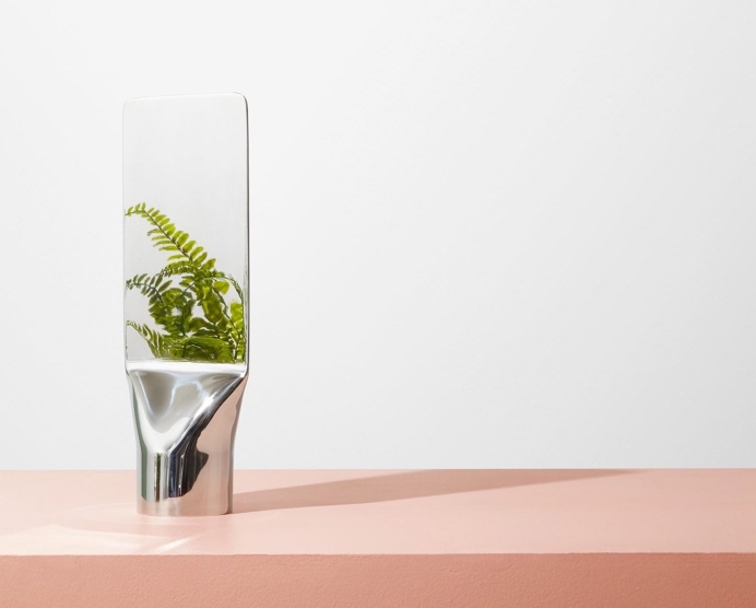 Press Mirror by Philippe Malouin