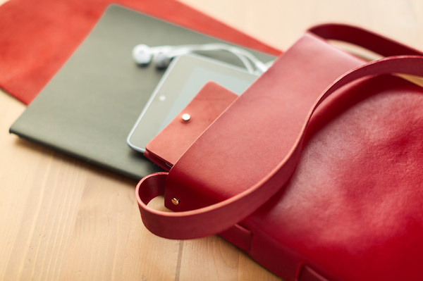 cleaneverything — embrace simplicity #less #leather #bag #minimalist #titch
