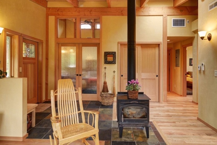 Sustainable hybrid timber-frame Mini Home