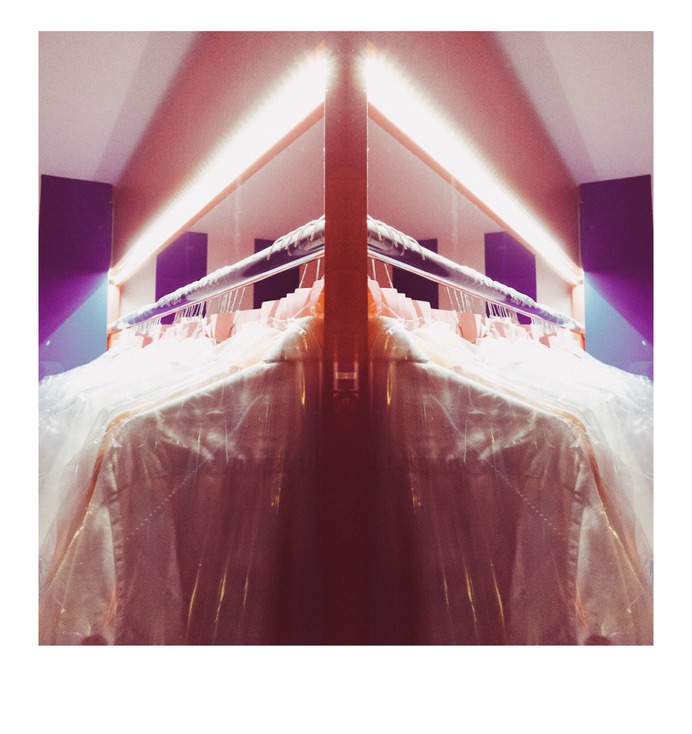 #cleaning #retaildesign #vsco #nippes PHOTOGRAPHIE © [ catrin mackowski ]