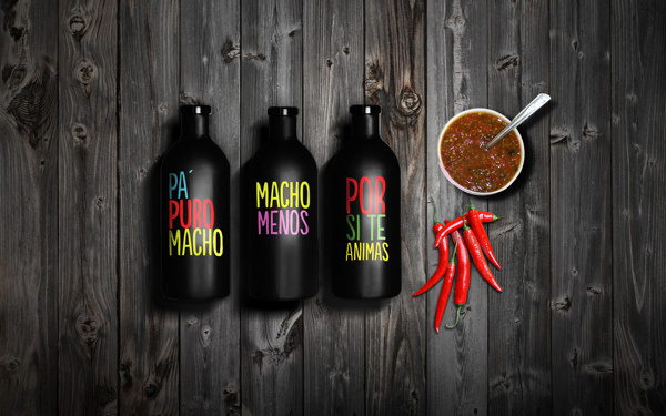 LOS MEZQUITES on Behance #bottles #sauces #branding