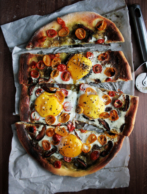 breakfast_pizza_with_eggs #breakfast #food #pizza