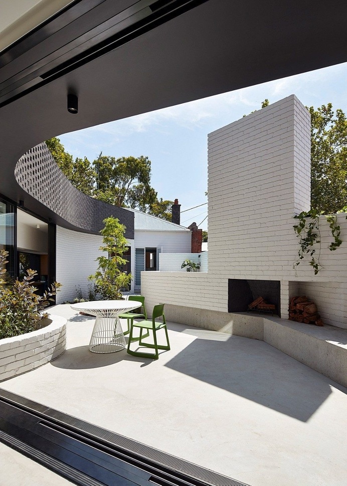 Perimeter House by MAKE Architecture 3