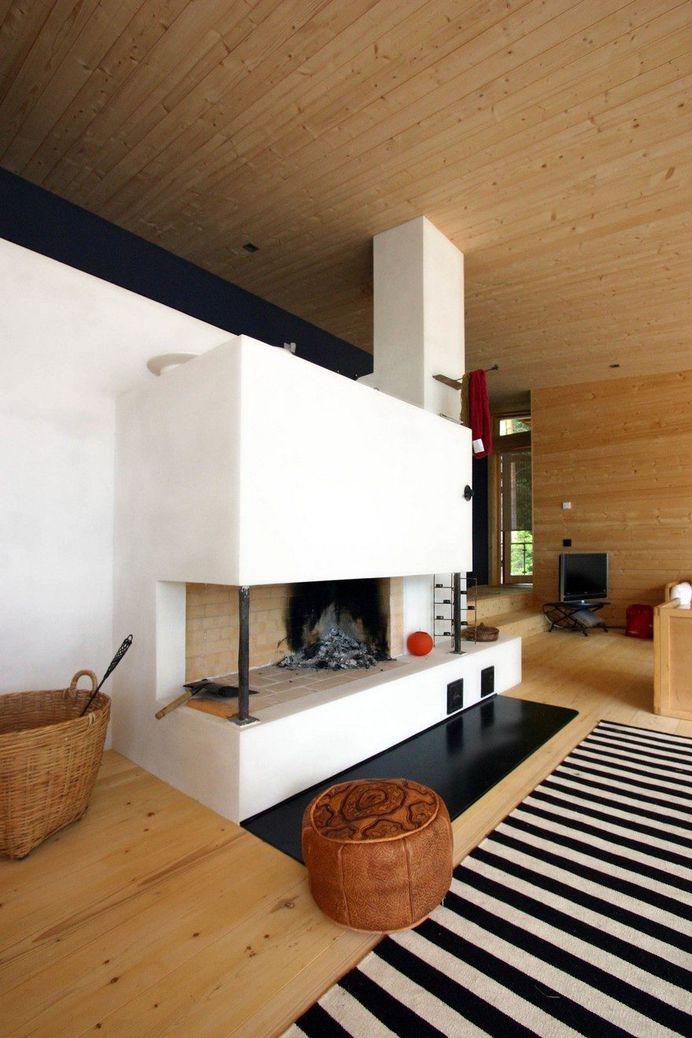 Summer Villa Built on the Shore of a Beautiful Lake in Central Finland 3