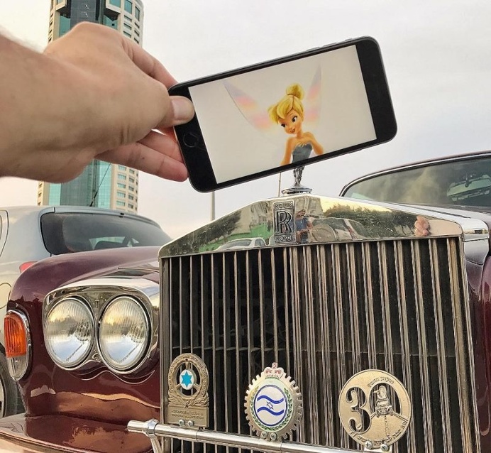 Yahav Draizin Combines Everyday Objects With Images From His iPhone