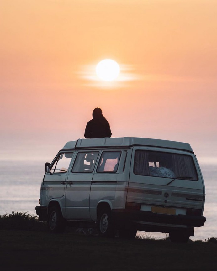 Minimalist Travel and Landscape Photography by Elliot Simpson