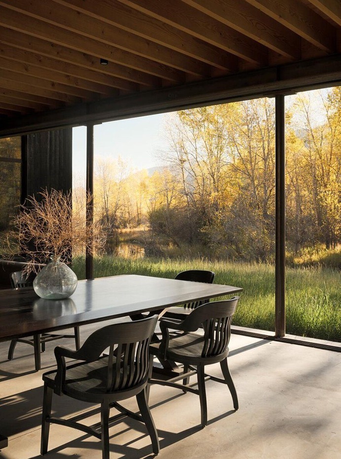dining room / Lake Flato Architects
