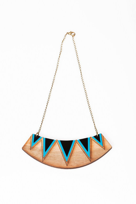 Geometric triangle bib necklace Blue van nylonsky op Etsy #etsy #geometric #necklace