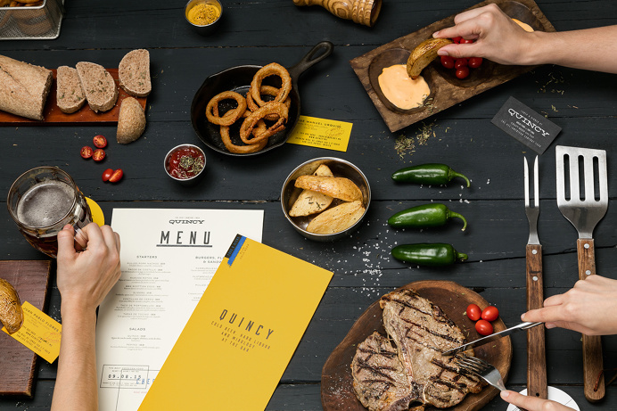 The all american comfort food. New spot located in San Luis Potosí, Mx. For the brand Parametro studio selected a wide set of types to crea