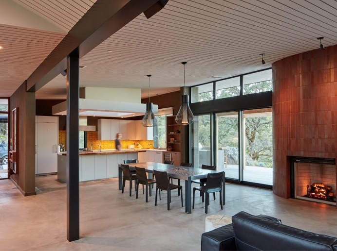 Auburn House Embodies the Simple, Casual and Hardy Spirit of a Modern Farmhouse 7